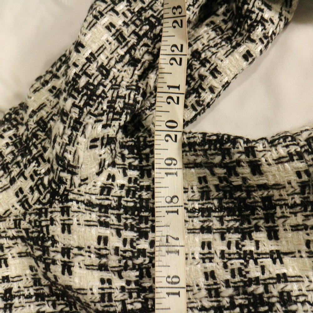 NINE WEST Black/White Patterned Long Coat Sz 12 US - Picture 10 of 16